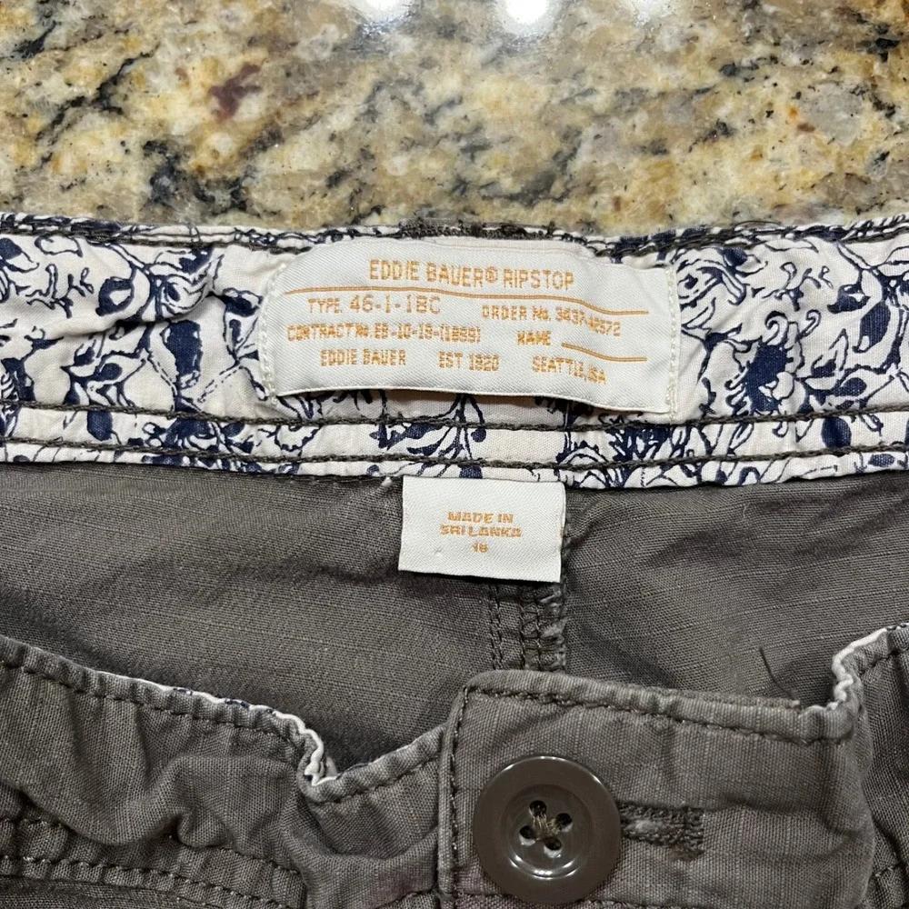 Eddie Bauer Ripstop Gray Cropped Utility Pants Womens 16 Cargo Hiking Outdoor